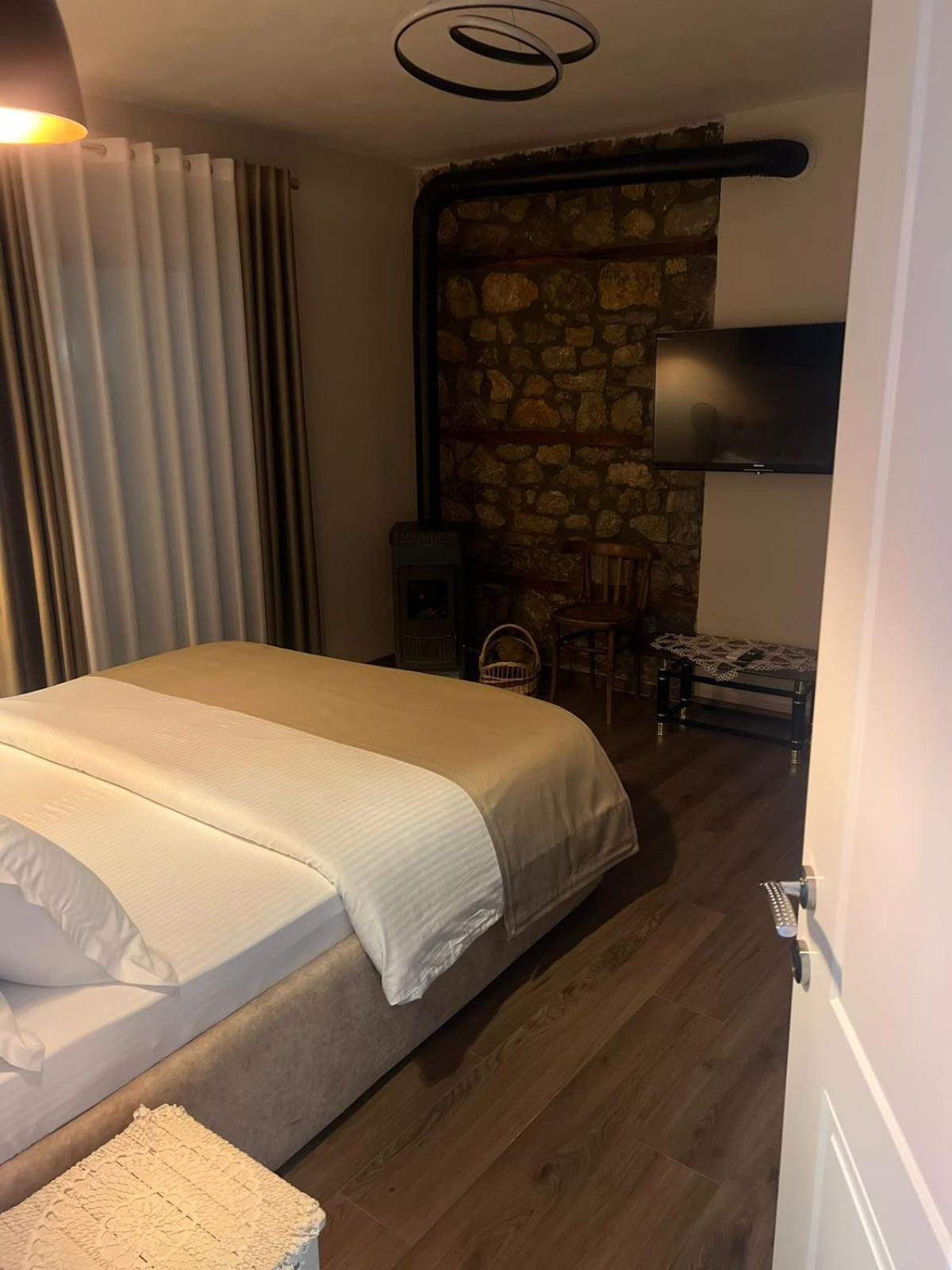 Vila Ndrio Tushemisht Exteriör bild
